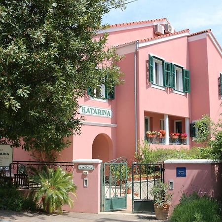 Villa Katarina Losinj マリ・ロシニュ エクステリア 写真